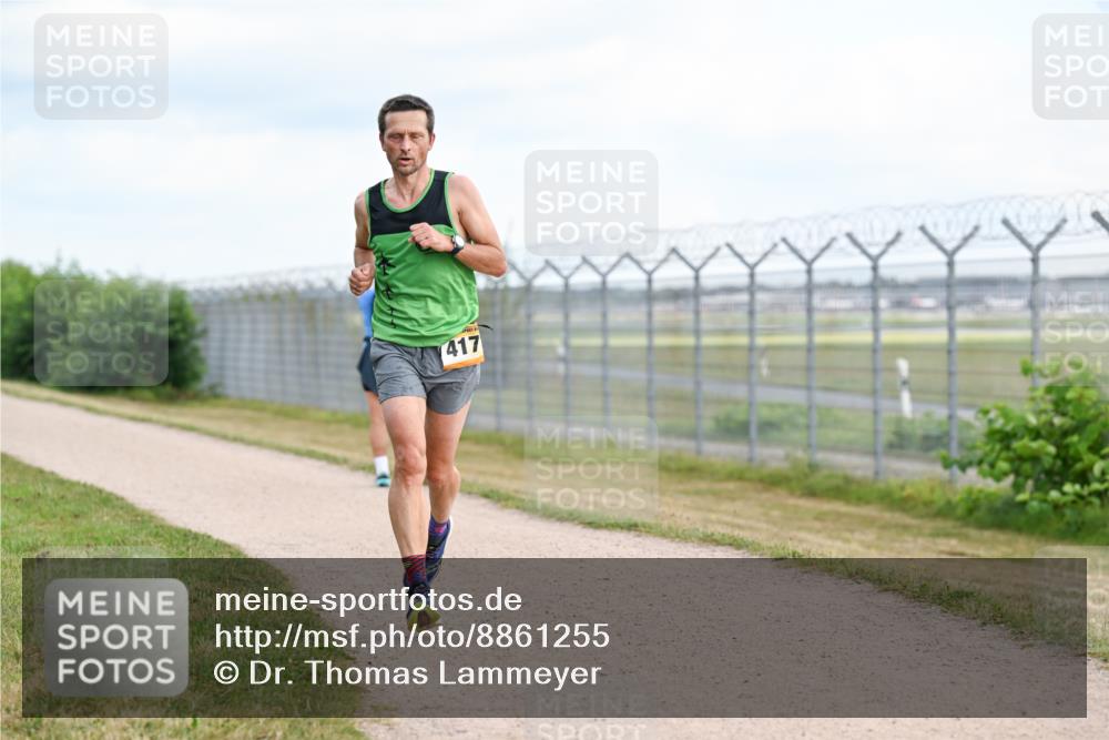 14.09.2025 - Airport Race Dr. Thomas Lammeyer http://msf.ph/oto/8861255 14.09.2025 11:56:03 Laufen 417 meine-sportfotos.de