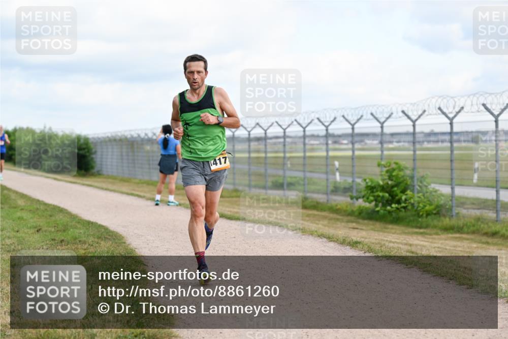 14.09.2025 - Airport Race Dr. Thomas Lammeyer http://msf.ph/oto/8861260 14.09.2025 11:56:04 Laufen 1417 meine-sportfotos.de