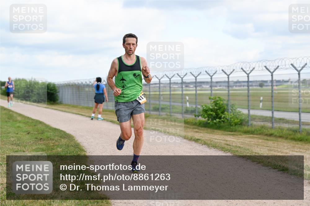 14.09.2025 - Airport Race Dr. Thomas Lammeyer http://msf.ph/oto/8861263 14.09.2025 11:56:05 Laufen 417 meine-sportfotos.de