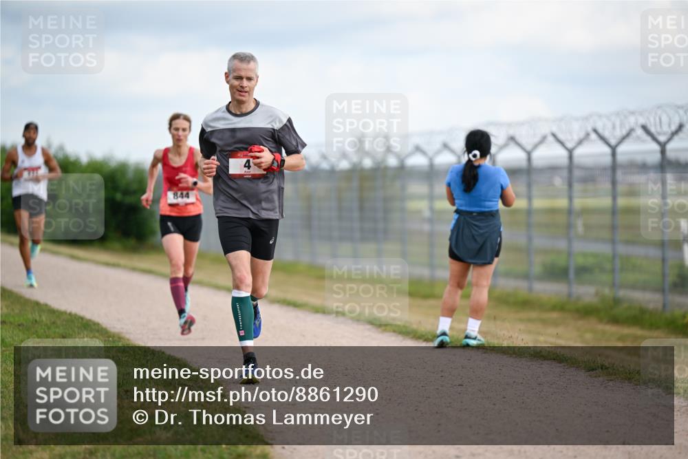 14.09.2025 - Airport Race Dr. Thomas Lammeyer http://msf.ph/oto/8861290 14.09.2025 11:56:24 Laufen 844, 4 meine-sportfotos.de