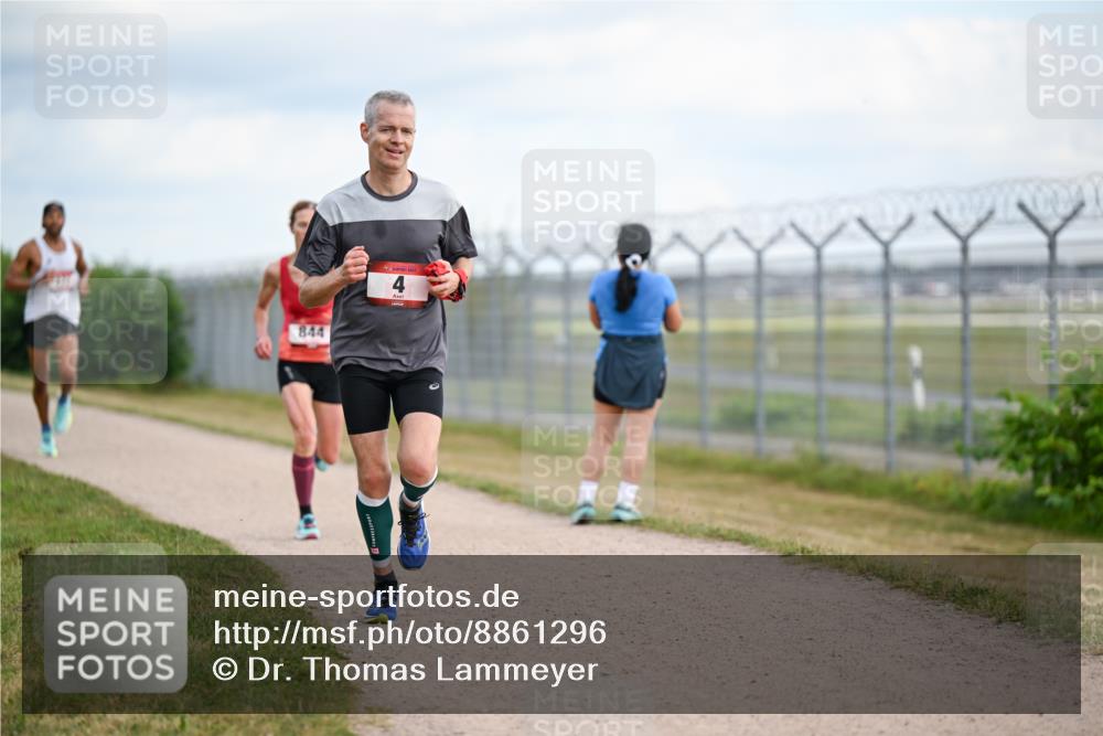 14.09.2025 - Airport Race Dr. Thomas Lammeyer http://msf.ph/oto/8861296 14.09.2025 11:56:25 Laufen 844 meine-sportfotos.de