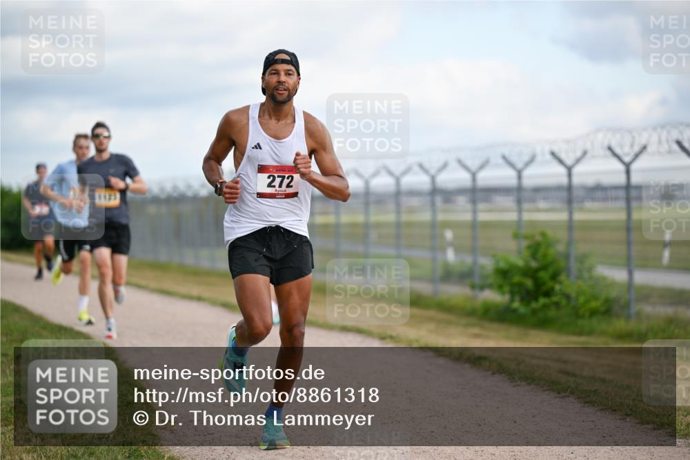 14.09.2025 - Airport Race Dr. Thomas Lammeyer http://msf.ph/oto/8861318 14.09.2025 11:56:30 Laufen 272 meine-sportfotos.de