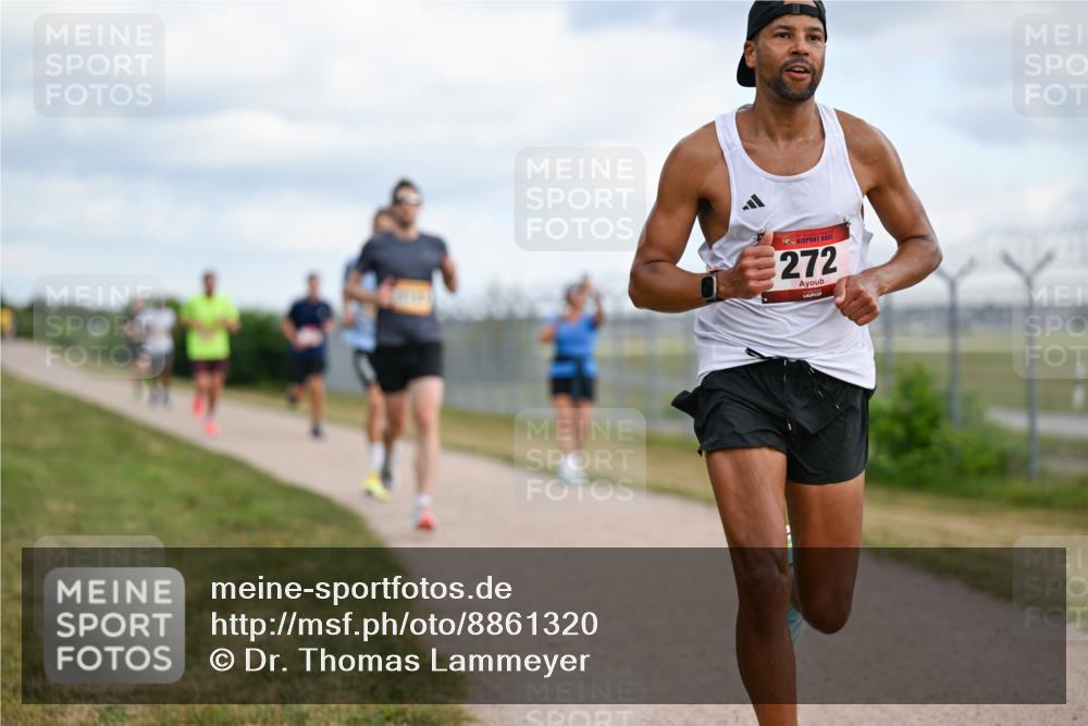 14.09.2025 - Airport Race Dr. Thomas Lammeyer http://msf.ph/oto/8861320 14.09.2025 11:56:31 Laufen 272 meine-sportfotos.de