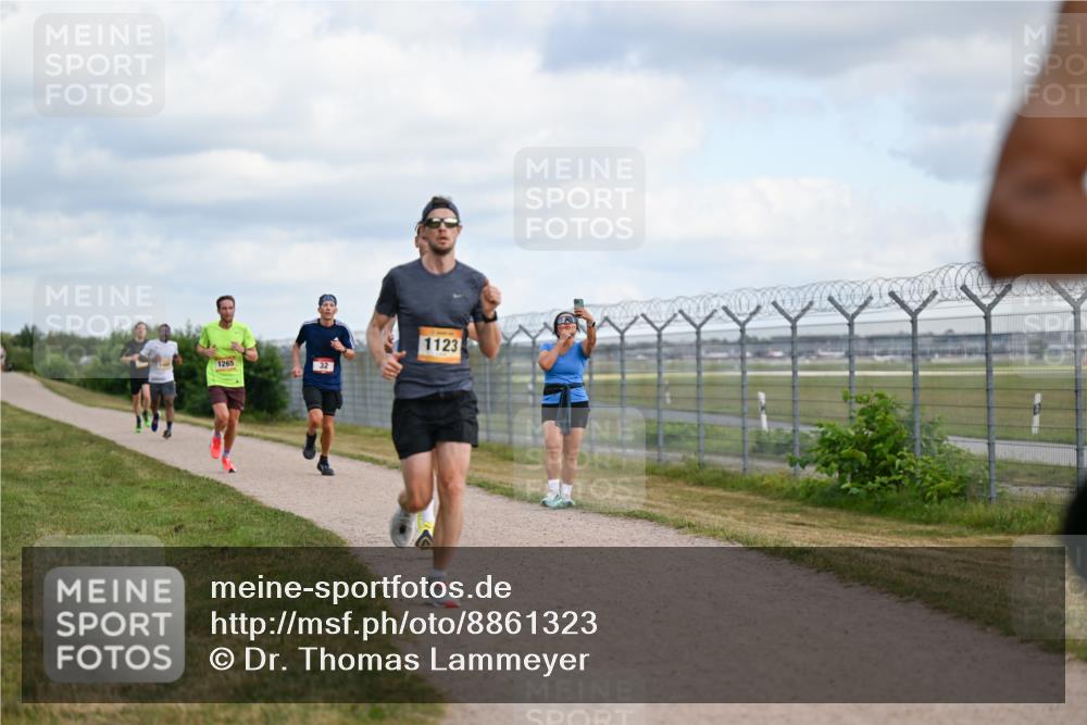 14.09.2025 - Airport Race Dr. Thomas Lammeyer http://msf.ph/oto/8861323 14.09.2025 11:56:31 Laufen 1123, 1265 meine-sportfotos.de