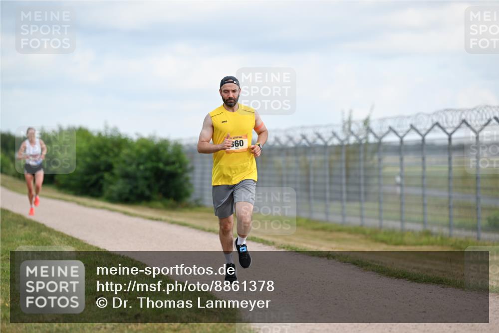 14.09.2025 - Airport Race Dr. Thomas Lammeyer http://msf.ph/oto/8861378 14.09.2025 11:57:04 Laufen 360 meine-sportfotos.de