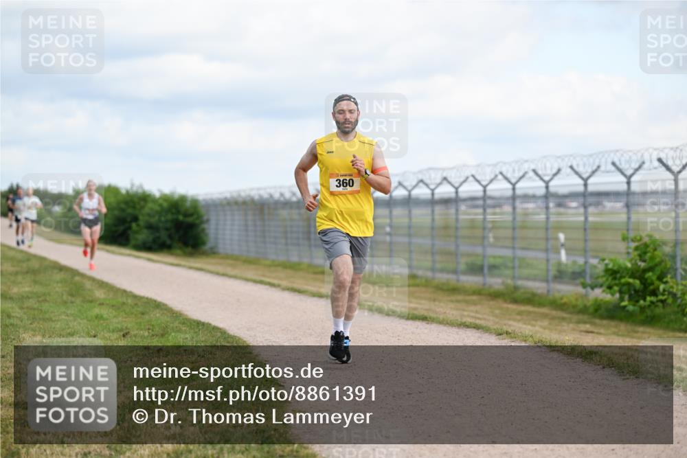 14.09.2025 - Airport Race Dr. Thomas Lammeyer http://msf.ph/oto/8861391 14.09.2025 11:57:05 Laufen 360 meine-sportfotos.de