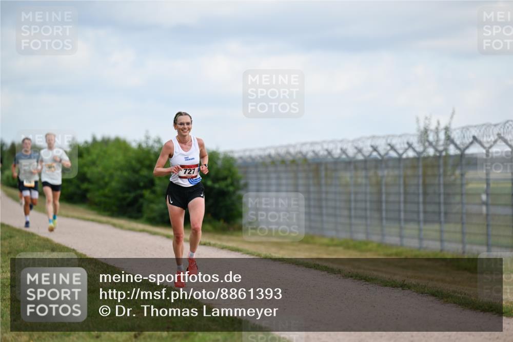 14.09.2025 - Airport Race Dr. Thomas Lammeyer http://msf.ph/oto/8861393 14.09.2025 11:57:09 Laufen 727 meine-sportfotos.de