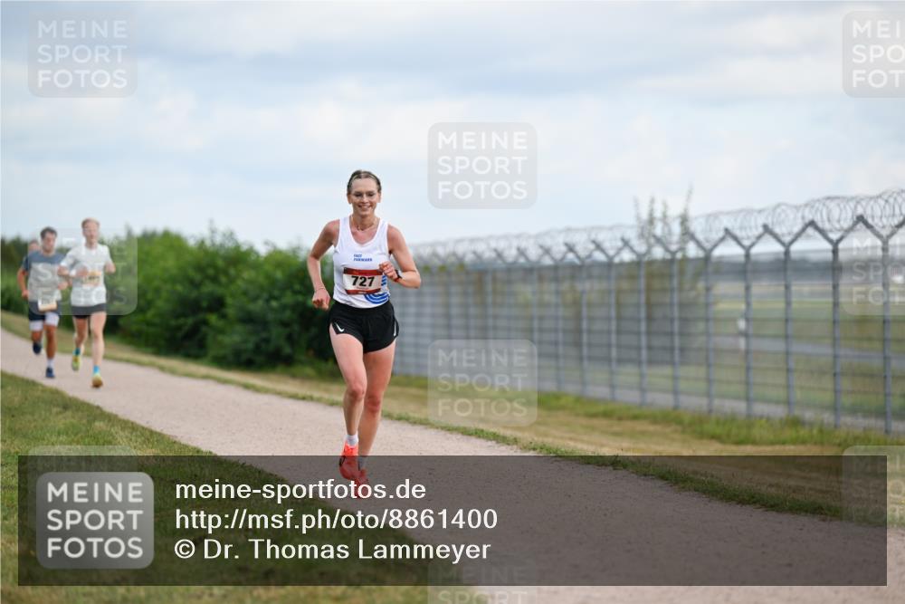 14.09.2025 - Airport Race Dr. Thomas Lammeyer http://msf.ph/oto/8861400 14.09.2025 11:57:10 Laufen 727 meine-sportfotos.de