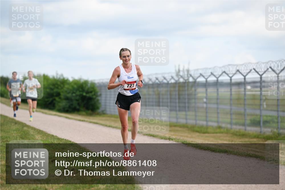 14.09.2025 - Airport Race Dr. Thomas Lammeyer http://msf.ph/oto/8861408 14.09.2025 11:57:11 Laufen 727 meine-sportfotos.de