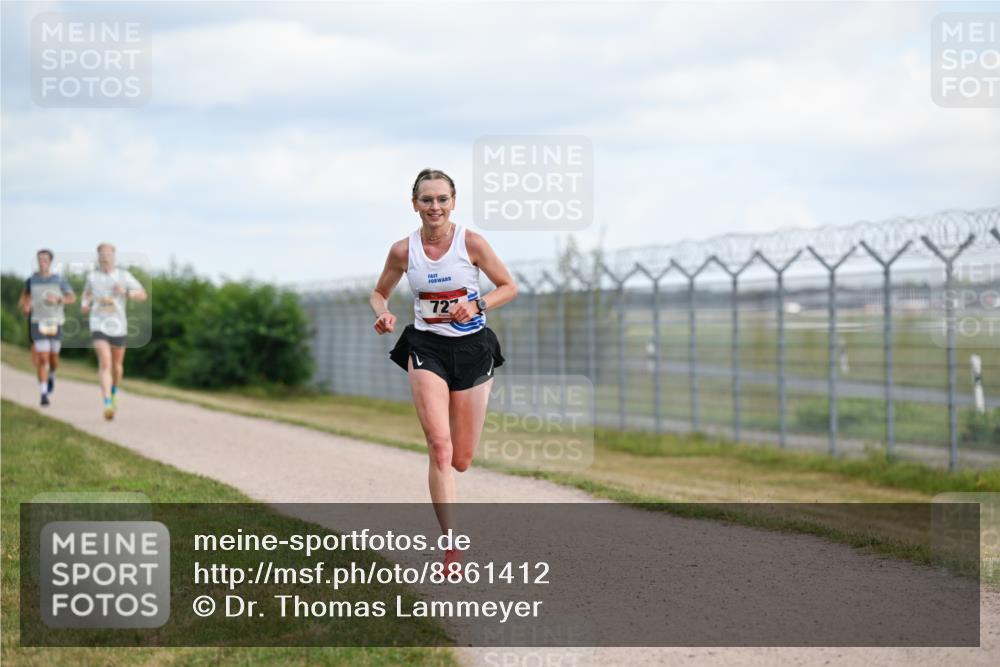 14.09.2025 - Airport Race Dr. Thomas Lammeyer http://msf.ph/oto/8861412 14.09.2025 11:57:11 Laufen 72 meine-sportfotos.de