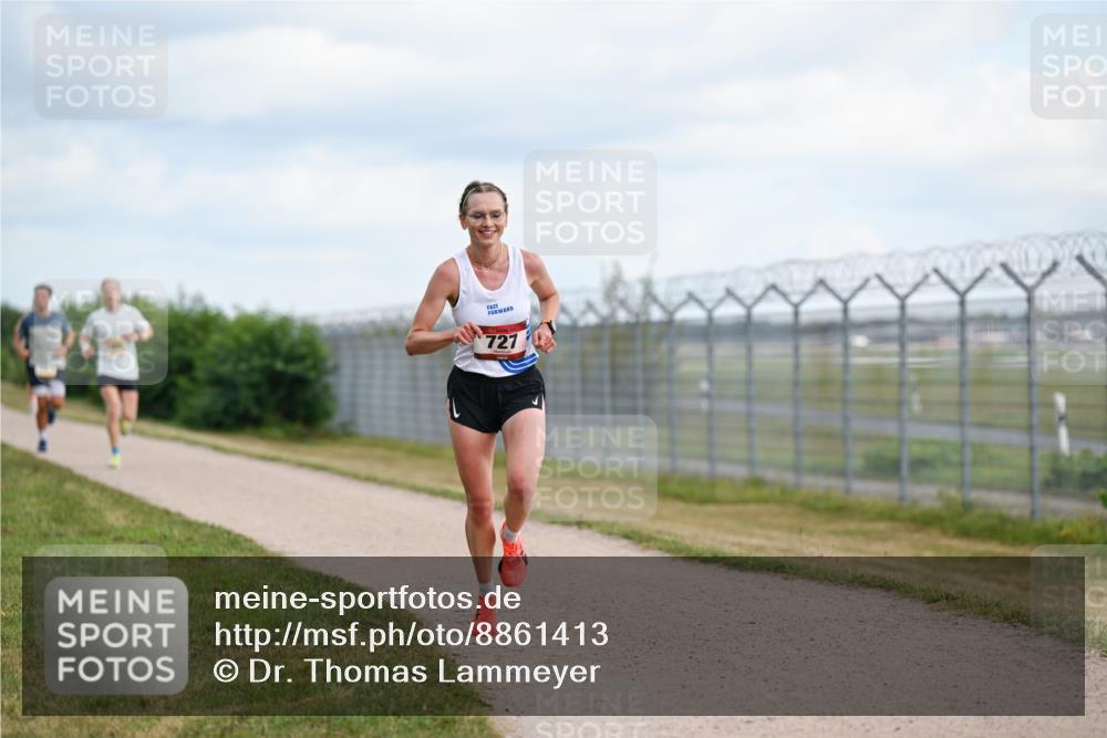 14.09.2025 - Airport Race Dr. Thomas Lammeyer http://msf.ph/oto/8861413 14.09.2025 11:57:11 Laufen 727 meine-sportfotos.de