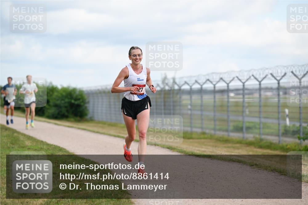 14.09.2025 - Airport Race Dr. Thomas Lammeyer http://msf.ph/oto/8861414 14.09.2025 11:57:12 Laufen  meine-sportfotos.de
