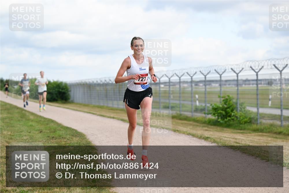 14.09.2025 - Airport Race Dr. Thomas Lammeyer http://msf.ph/oto/8861424 14.09.2025 11:57:13 Laufen 727 meine-sportfotos.de