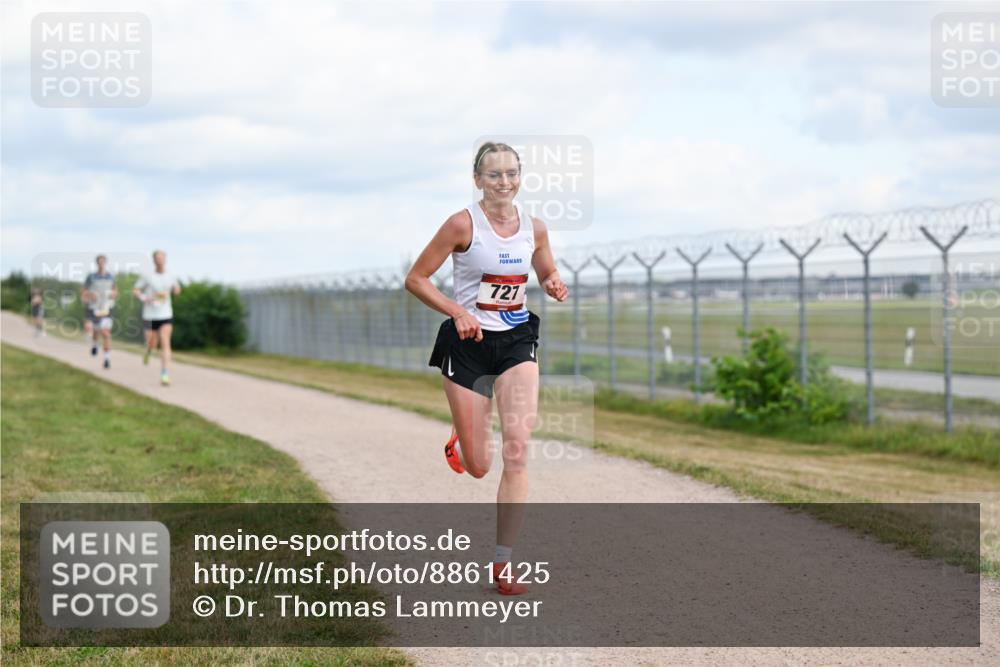 14.09.2025 - Airport Race Dr. Thomas Lammeyer http://msf.ph/oto/8861425 14.09.2025 11:57:13 Laufen 727 meine-sportfotos.de