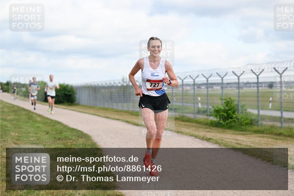 14.09.2025 - Airport Race Dr. Thomas Lammeyer http://msf.ph/oto/8861426 14.09.2025 11:57:13 Laufen 727 meine-sportfotos.de