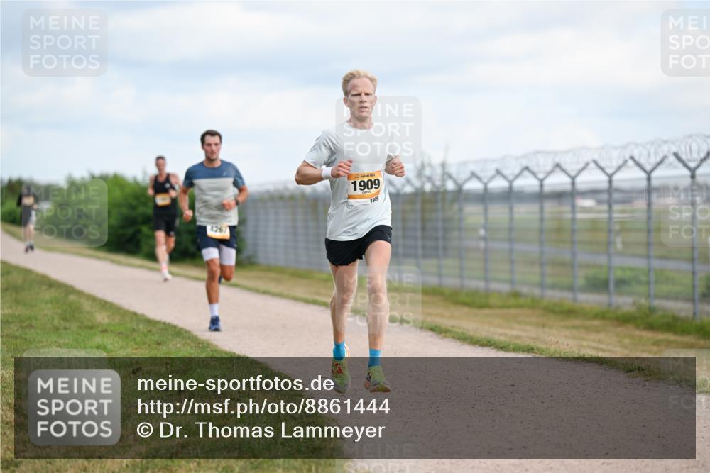 14.09.2025 - Airport Race Dr. Thomas Lammeyer http://msf.ph/oto/8861444 14.09.2025 11:57:18 Laufen 1909, 1909 meine-sportfotos.de