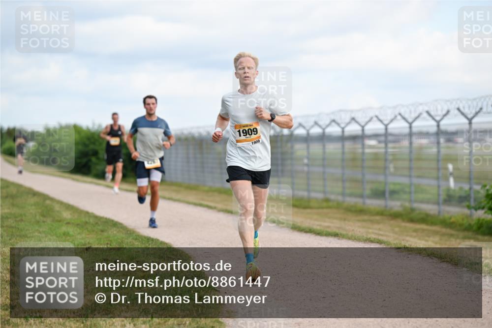 14.09.2025 - Airport Race Dr. Thomas Lammeyer http://msf.ph/oto/8861447 14.09.2025 11:57:18 Laufen 1909, 1909 meine-sportfotos.de