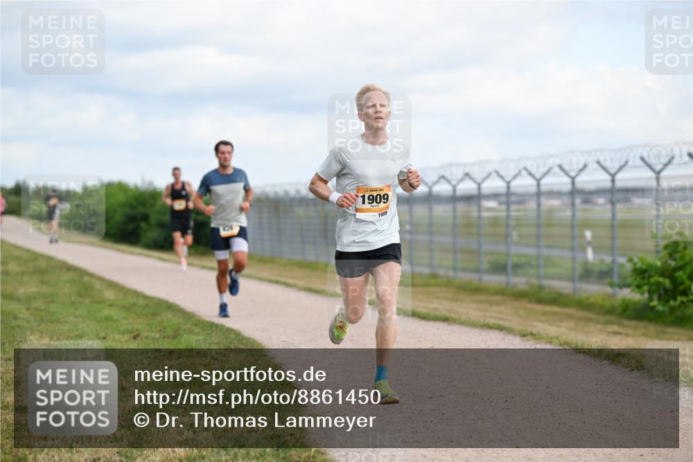 14.09.2025 - Airport Race Dr. Thomas Lammeyer http://msf.ph/oto/8861450 14.09.2025 11:57:18 Laufen 1909, 1909 meine-sportfotos.de