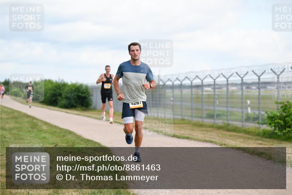14.09.2025 - Airport Race Dr. Thomas Lammeyer http://msf.ph/oto/8861463 14.09.2025 11:57:21 Laufen 4267 meine-sportfotos.de
