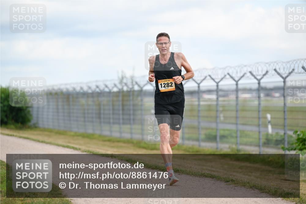 14.09.2025 - Airport Race Dr. Thomas Lammeyer http://msf.ph/oto/8861476 14.09.2025 11:57:24 Laufen 1282 meine-sportfotos.de