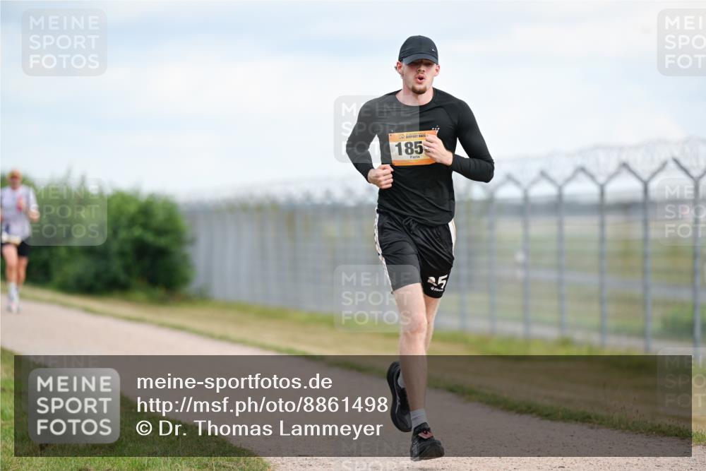 14.09.2025 - Airport Race Dr. Thomas Lammeyer http://msf.ph/oto/8861498 14.09.2025 11:57:33 Laufen 185, 35 meine-sportfotos.de
