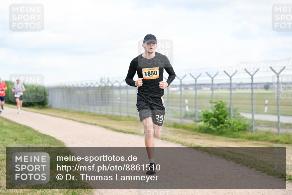 14.09.2025 - Airport Race Dr. Thomas Lammeyer http://msf.ph/oto/8861510 14.09.2025 11:57:35 Laufen 1850, 25 meine-sportfotos.de