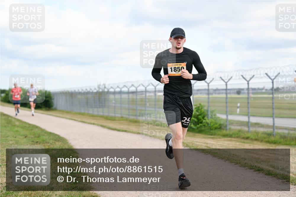 14.09.2025 - Airport Race Dr. Thomas Lammeyer http://msf.ph/oto/8861515 14.09.2025 11:57:35 Laufen 1850, 25 meine-sportfotos.de