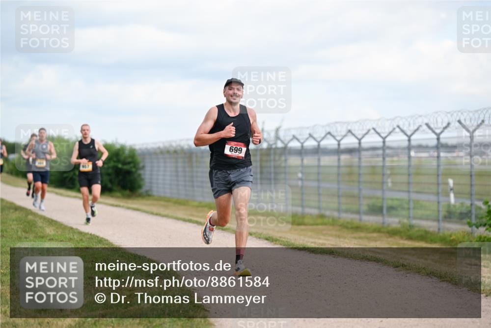 14.09.2025 - Airport Race Dr. Thomas Lammeyer http://msf.ph/oto/8861584 14.09.2025 11:57:55 Laufen 699 meine-sportfotos.de