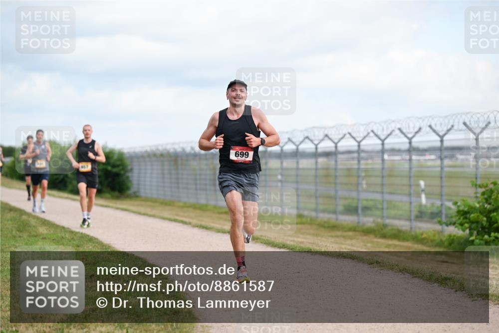 14.09.2025 - Airport Race Dr. Thomas Lammeyer http://msf.ph/oto/8861587 14.09.2025 11:57:55 Laufen 699 meine-sportfotos.de