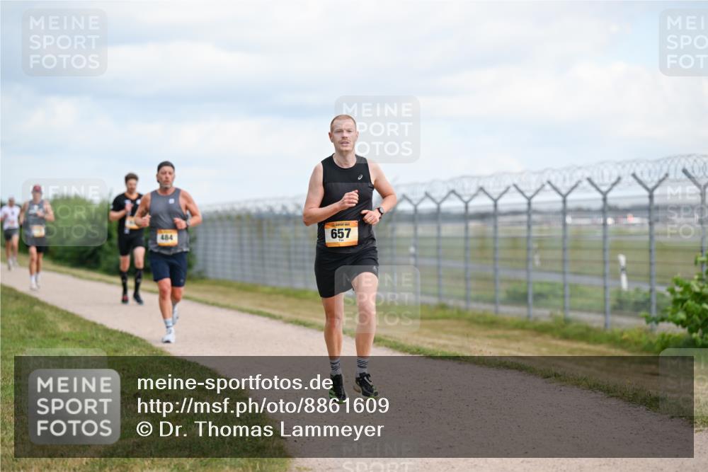 14.09.2025 - Airport Race Dr. Thomas Lammeyer http://msf.ph/oto/8861609 14.09.2025 11:57:59 Laufen 484, 657 meine-sportfotos.de