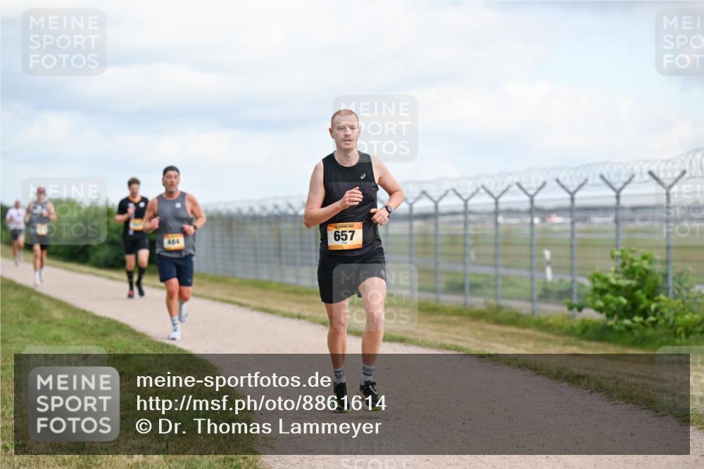 14.09.2025 - Airport Race Dr. Thomas Lammeyer http://msf.ph/oto/8861614 14.09.2025 11:57:59 Laufen 484, 657 meine-sportfotos.de