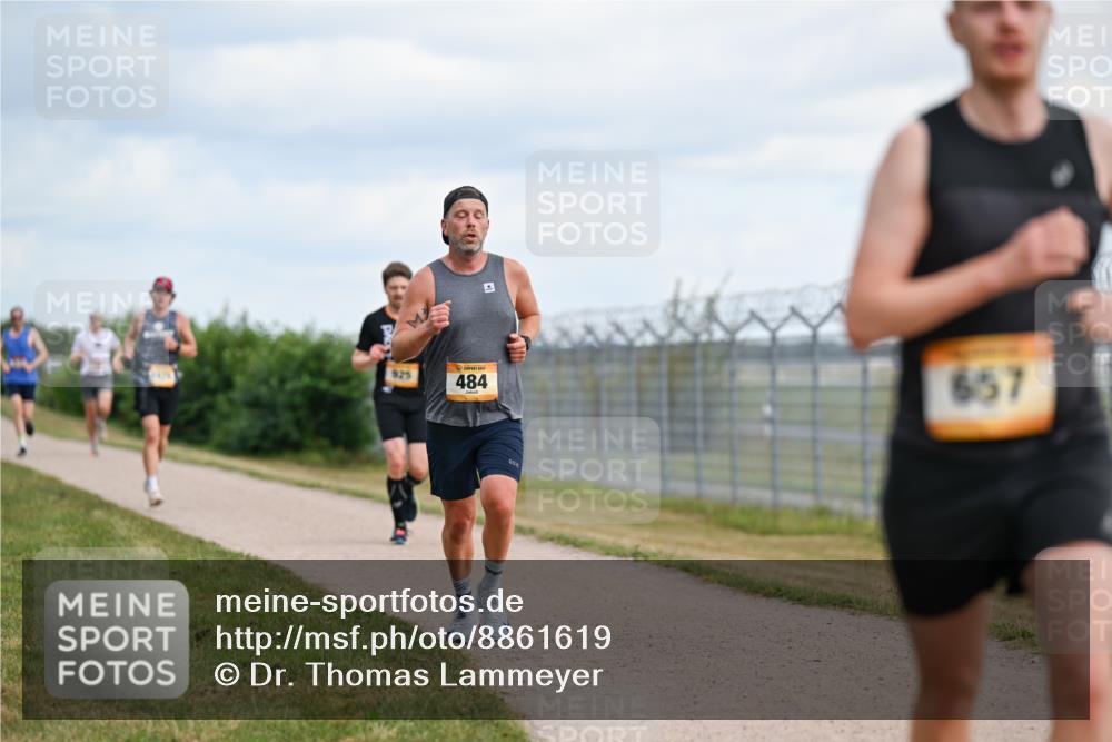 14.09.2025 - Airport Race Dr. Thomas Lammeyer http://msf.ph/oto/8861619 14.09.2025 11:58:01 Laufen 925, 484, 657 meine-sportfotos.de