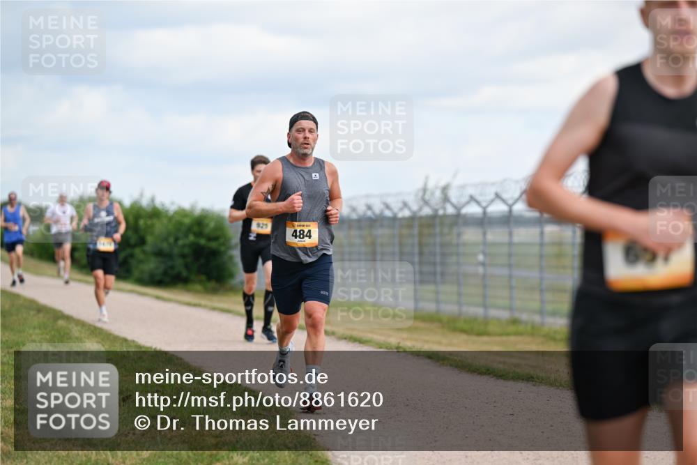 14.09.2025 - Airport Race Dr. Thomas Lammeyer http://msf.ph/oto/8861620 14.09.2025 11:58:01 Laufen 925, 484, 657 meine-sportfotos.de