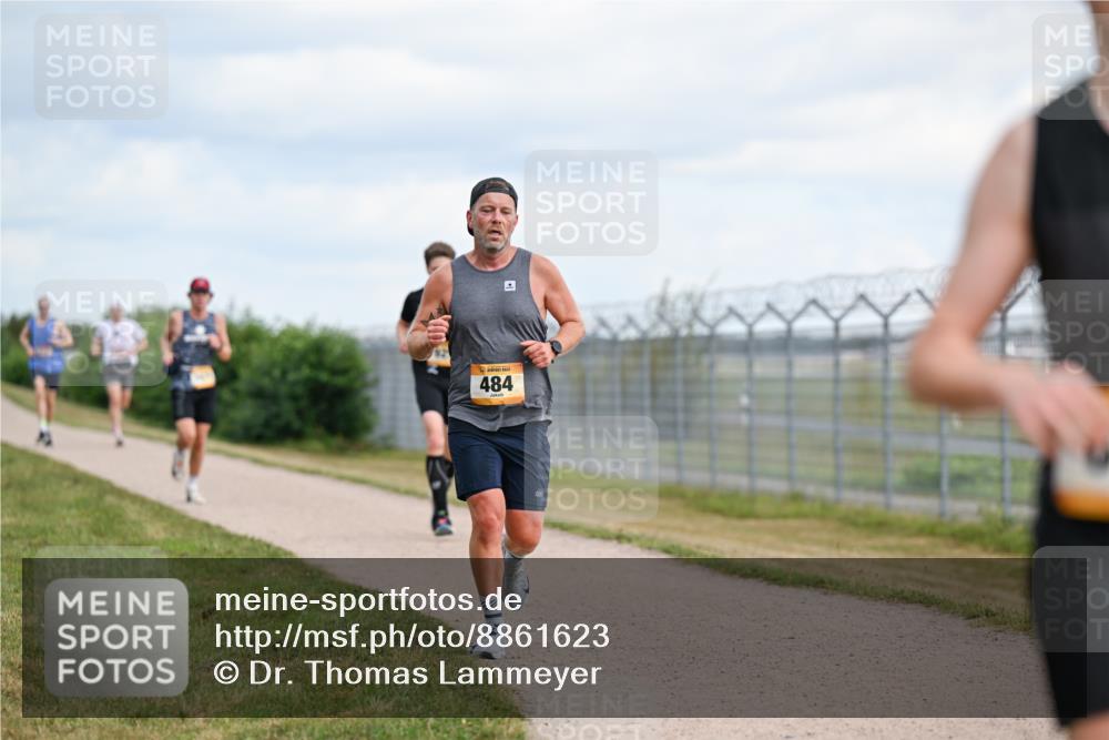 14.09.2025 - Airport Race Dr. Thomas Lammeyer http://msf.ph/oto/8861623 14.09.2025 11:58:01 Laufen 484 meine-sportfotos.de