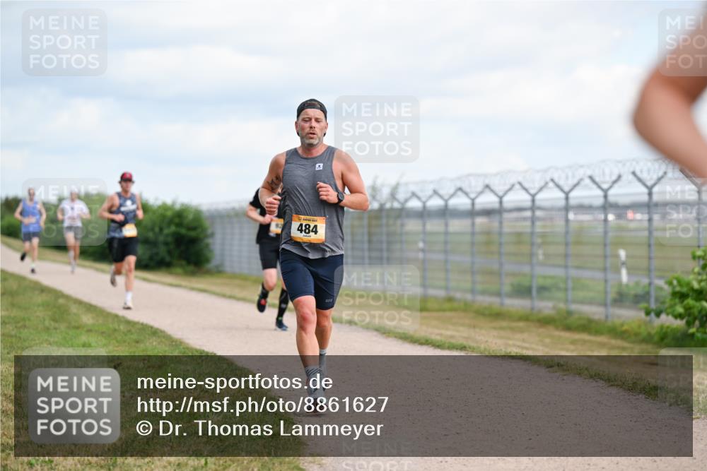 14.09.2025 - Airport Race Dr. Thomas Lammeyer http://msf.ph/oto/8861627 14.09.2025 11:58:02 Laufen 484 meine-sportfotos.de