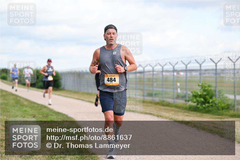 14.09.2025 - Airport Race Dr. Thomas Lammeyer http://msf.ph/oto/8861637 14.09.2025 11:58:03 Laufen 484 meine-sportfotos.de