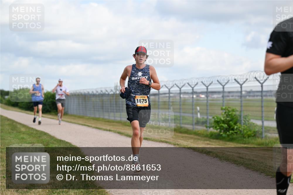 14.09.2025 - Airport Race Dr. Thomas Lammeyer http://msf.ph/oto/8861653 14.09.2025 11:58:07 Laufen 38, 1675 meine-sportfotos.de
