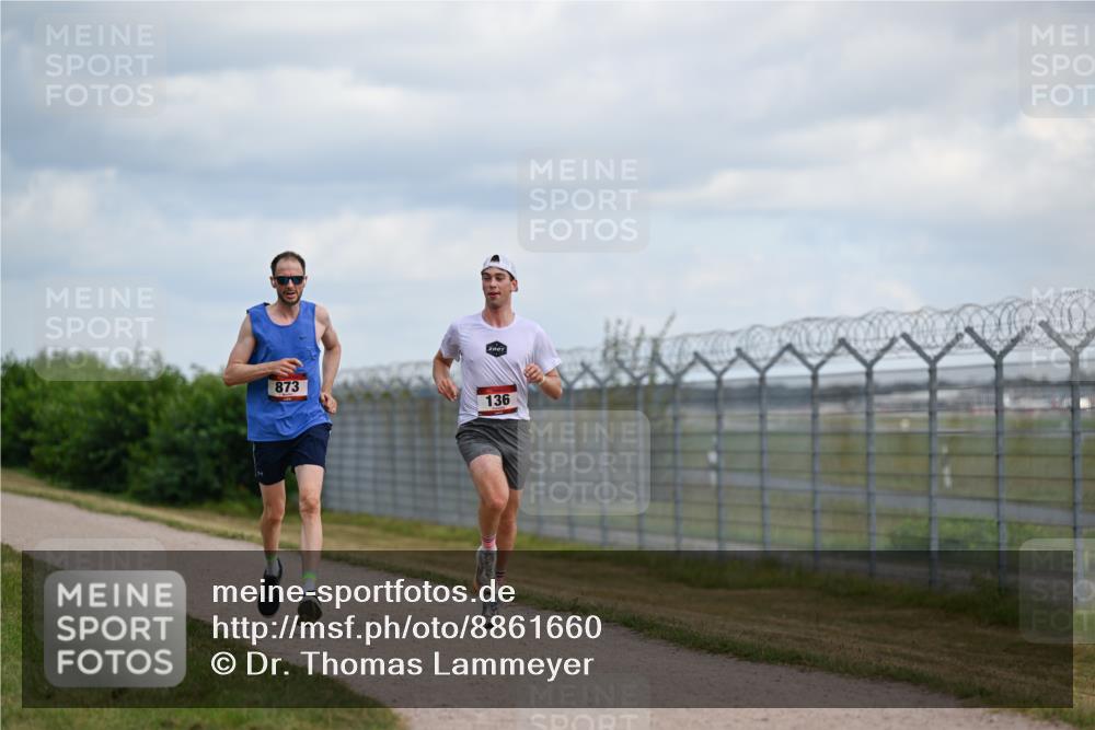 14.09.2025 - Airport Race Dr. Thomas Lammeyer http://msf.ph/oto/8861660 14.09.2025 11:58:09 Laufen 873, 136 meine-sportfotos.de