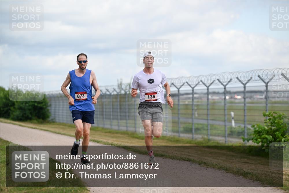 14.09.2025 - Airport Race Dr. Thomas Lammeyer http://msf.ph/oto/8861672 14.09.2025 11:58:11 Laufen 873, 136 meine-sportfotos.de