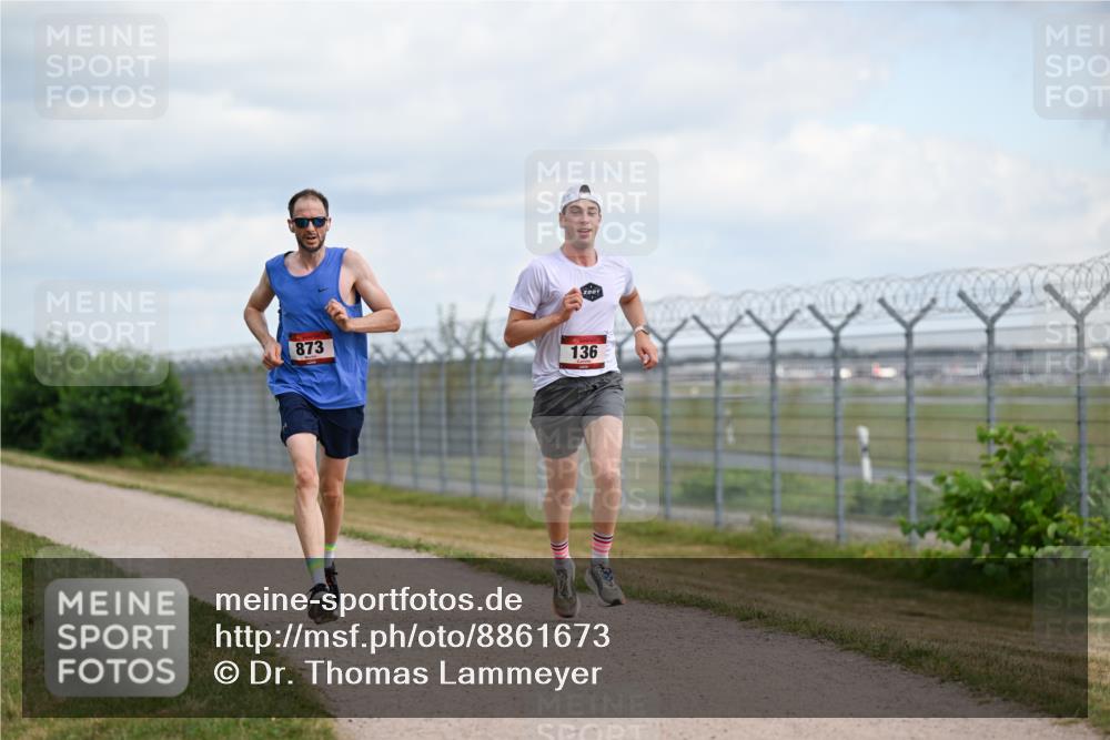 14.09.2025 - Airport Race Dr. Thomas Lammeyer http://msf.ph/oto/8861673 14.09.2025 11:58:11 Laufen 873, 136 meine-sportfotos.de
