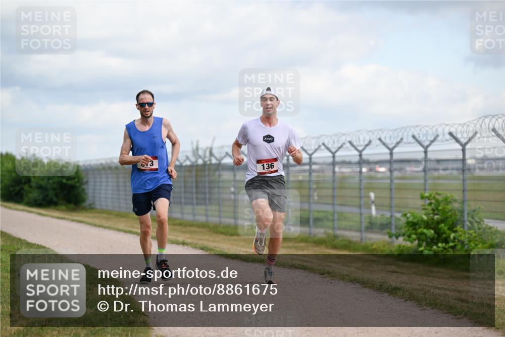 14.09.2025 - Airport Race Dr. Thomas Lammeyer http://msf.ph/oto/8861675 14.09.2025 11:58:12 Laufen 136 meine-sportfotos.de
