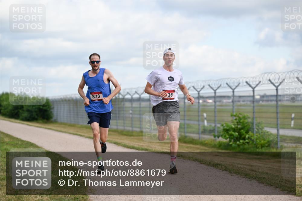 14.09.2025 - Airport Race Dr. Thomas Lammeyer http://msf.ph/oto/8861679 14.09.2025 11:58:12 Laufen 873, 36 meine-sportfotos.de