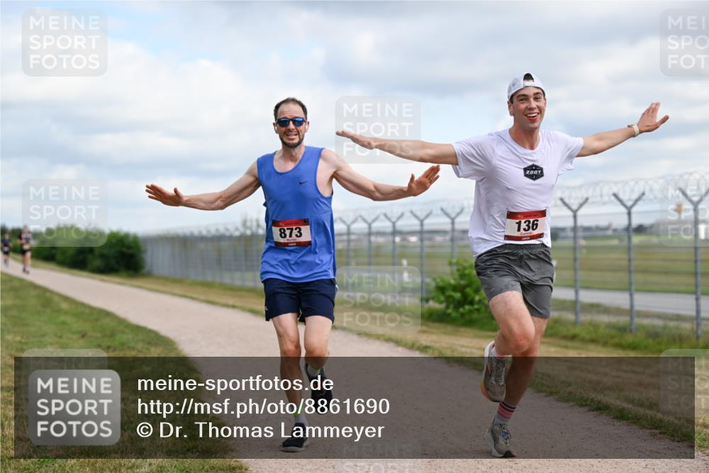 14.09.2025 - Airport Race Dr. Thomas Lammeyer http://msf.ph/oto/8861690 14.09.2025 11:58:14 Laufen 873, 136 meine-sportfotos.de