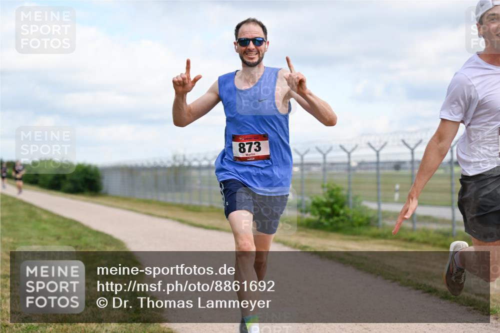 14.09.2025 - Airport Race Dr. Thomas Lammeyer http://msf.ph/oto/8861692 14.09.2025 11:58:14 Laufen 873 meine-sportfotos.de