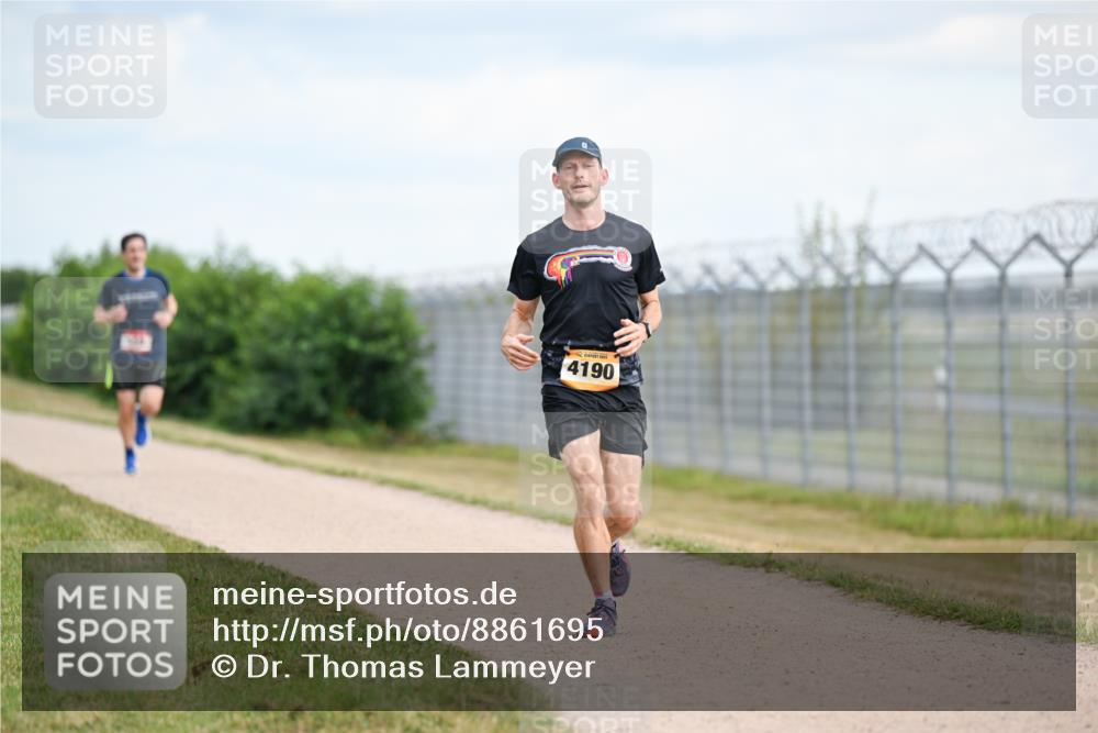 14.09.2025 - Airport Race Dr. Thomas Lammeyer http://msf.ph/oto/8861695 14.09.2025 11:58:23 Laufen 4190 meine-sportfotos.de