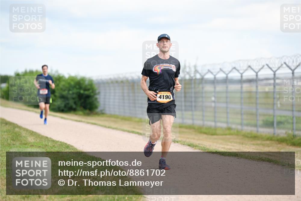 14.09.2025 - Airport Race Dr. Thomas Lammeyer http://msf.ph/oto/8861702 14.09.2025 11:58:24 Laufen 4190 meine-sportfotos.de