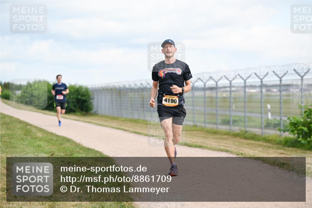 14.09.2025 - Airport Race Dr. Thomas Lammeyer http://msf.ph/oto/8861709 14.09.2025 11:58:25 Laufen 4190 meine-sportfotos.de