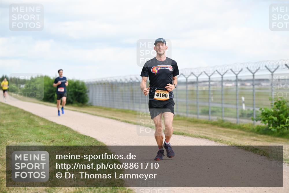14.09.2025 - Airport Race Dr. Thomas Lammeyer http://msf.ph/oto/8861710 14.09.2025 11:58:25 Laufen 4190 meine-sportfotos.de