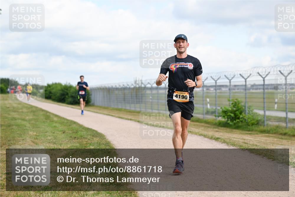 14.09.2025 - Airport Race Dr. Thomas Lammeyer http://msf.ph/oto/8861718 14.09.2025 11:58:26 Laufen 4190 meine-sportfotos.de