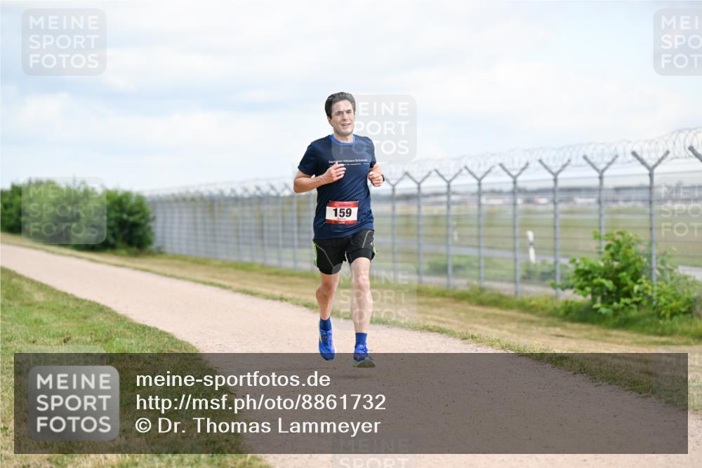 14.09.2025 - Airport Race Dr. Thomas Lammeyer http://msf.ph/oto/8861732 14.09.2025 11:58:31 Laufen 159 meine-sportfotos.de